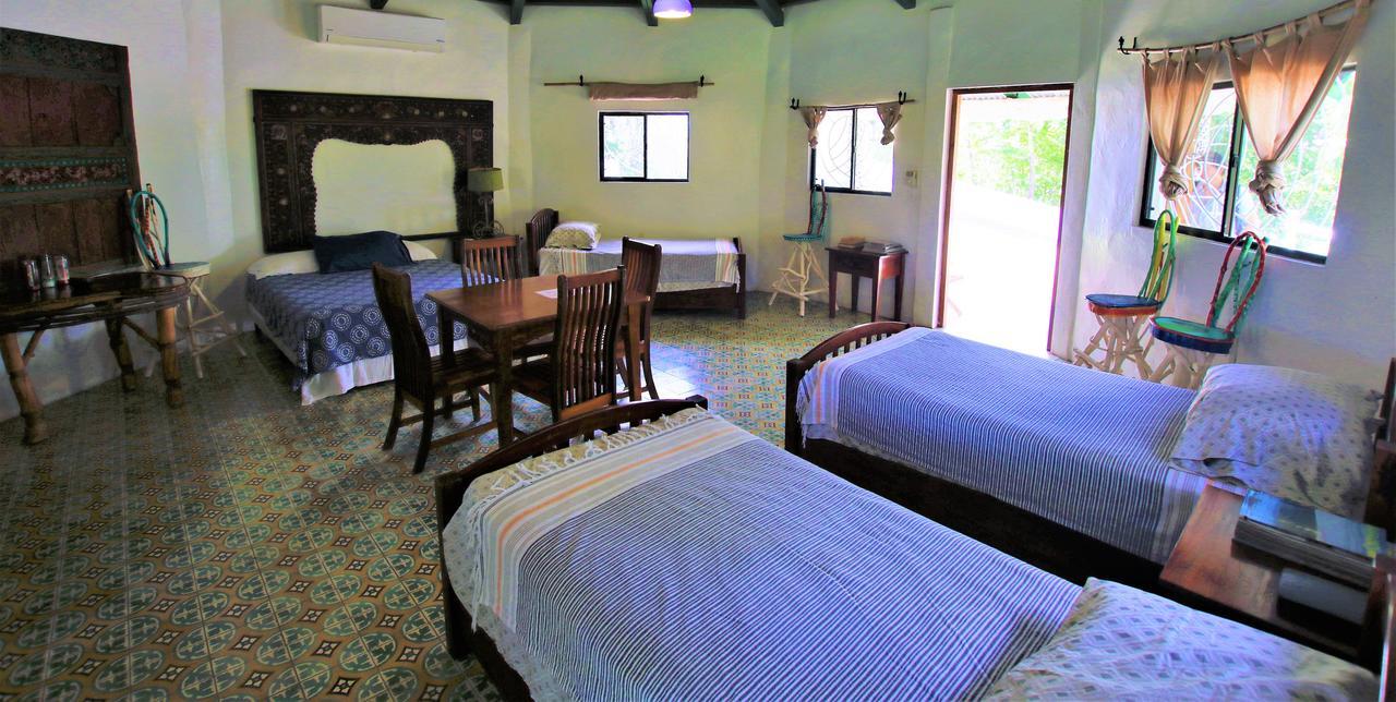 Two Brothers Surf Resort Тола Екстериор снимка